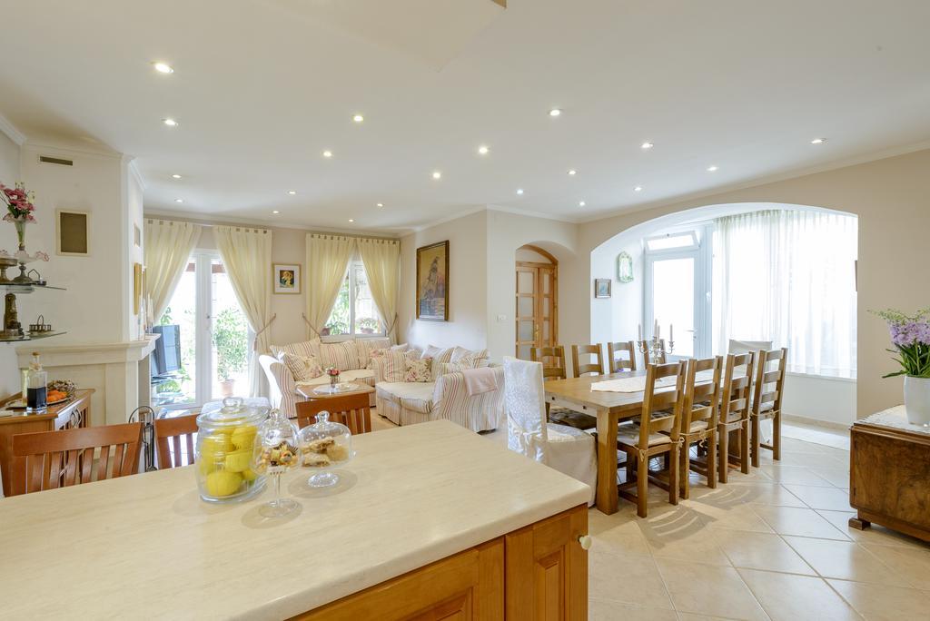 Superior Stunning Apartment Gravosa With A Free Parking Dubrovnik Exterior foto